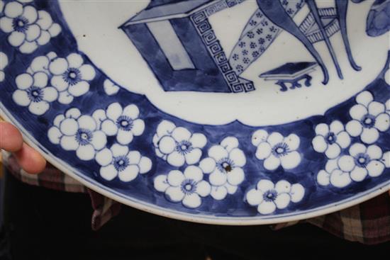 A large Chinese blue and white Antiques dish, 19th century, diameter 38cm